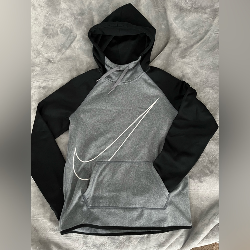 Nike Dri-FIT Hoodie